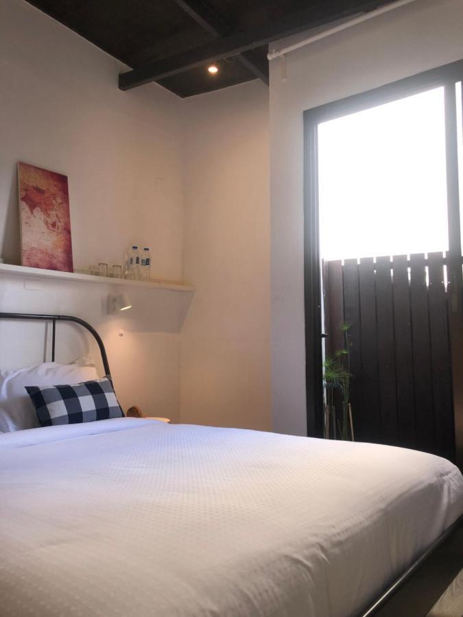 Uhu Bangkok Hotel Ngoại thất bức ảnh