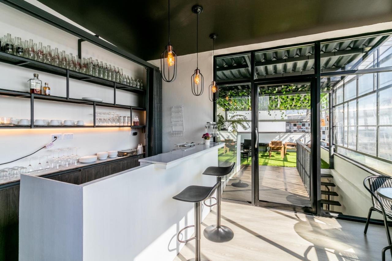 Uhu Bangkok Hotel Ngoại thất bức ảnh