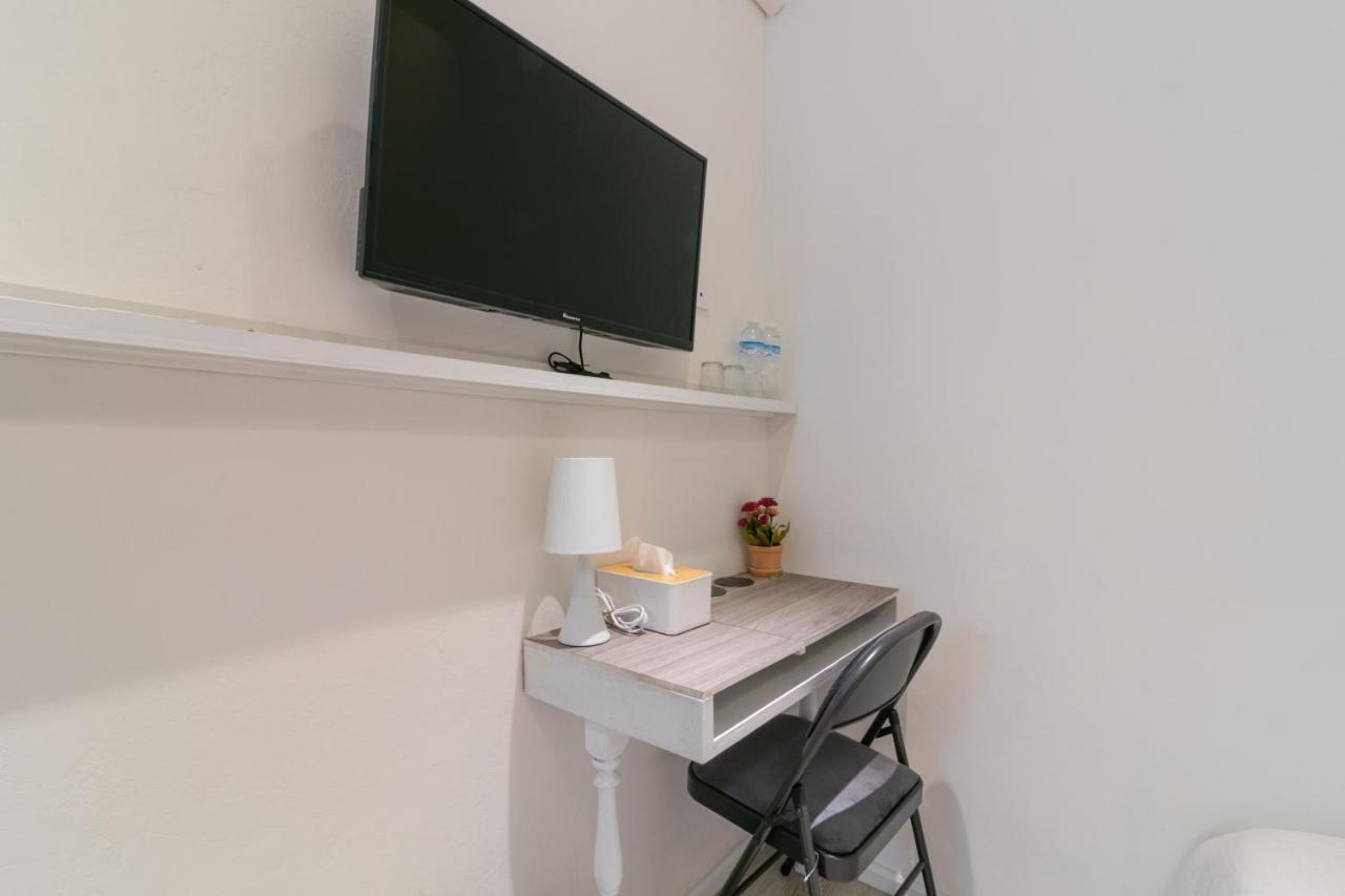 Uhu Bangkok Hotel Ngoại thất bức ảnh