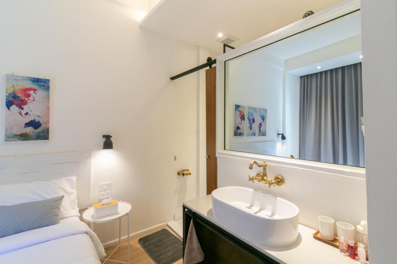 Uhu Bangkok Hotel Ngoại thất bức ảnh