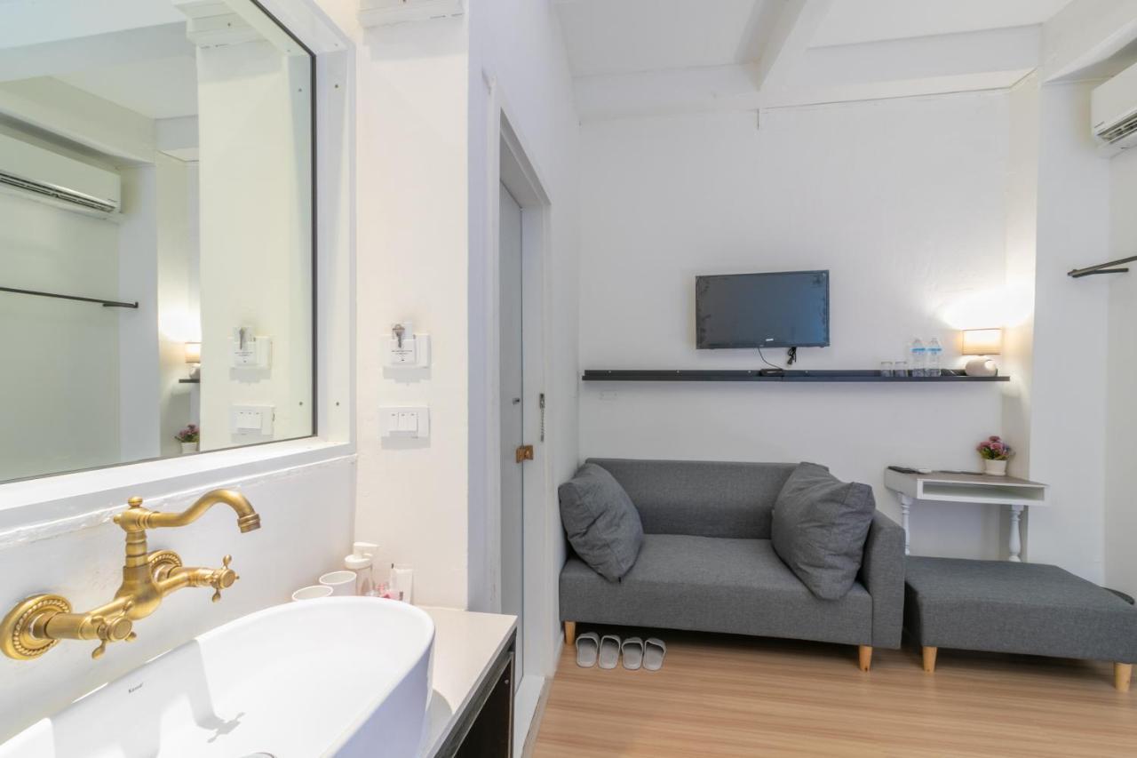 Uhu Bangkok Hotel Ngoại thất bức ảnh